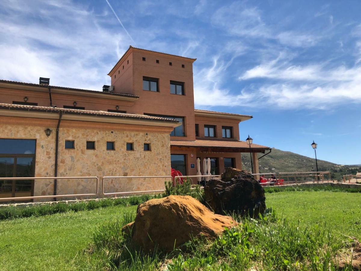 Hotel Villa De Estercuel ภายนอก รูปภาพ
